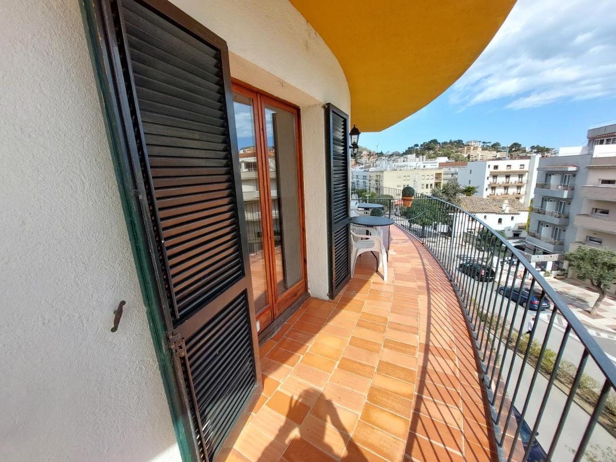 Apartamentos El Sol Tossa de Mar Exterior photo